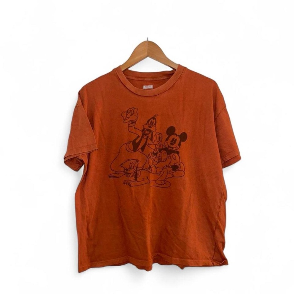 Disney tailgate tshirt size small